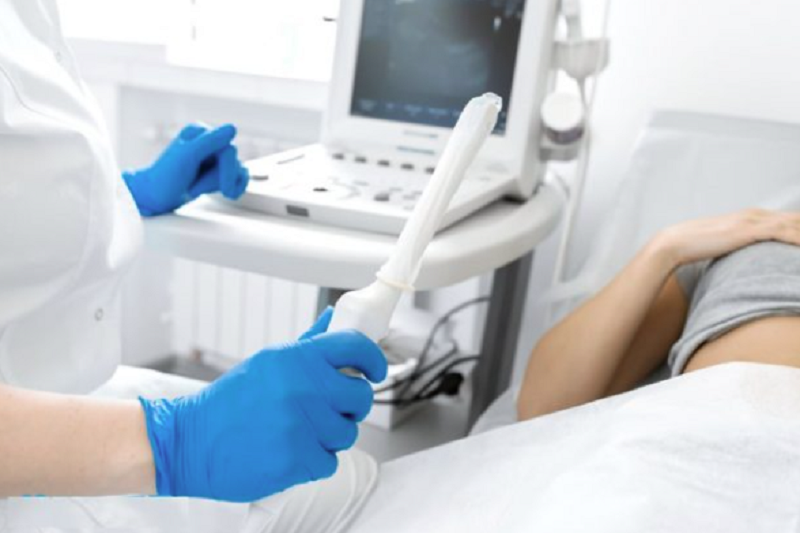 Siêu âm đầu dò âm đạo giúp đánh giá hình ảnh tử cung, buồng trứng rõ ràng hơn 