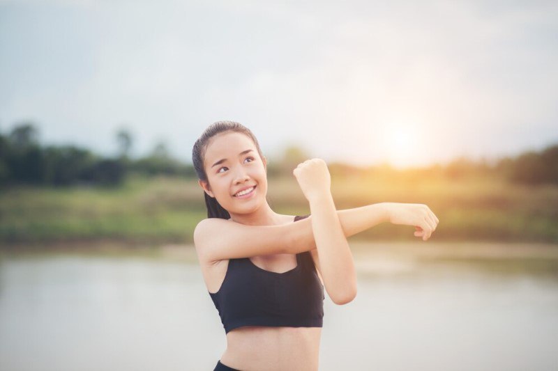 Việc duy trì cân nặng hợp lý giúp dự phòng hội chứng lối thoát lồng ngực