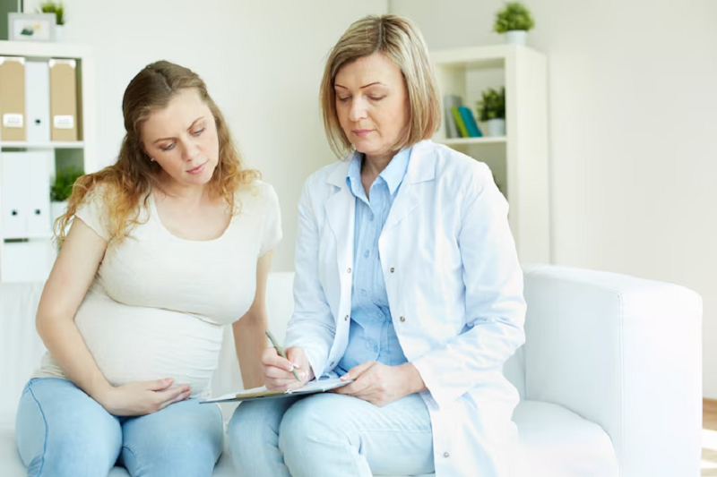 Mẹ bầu được bác sĩ chuyên khoa tư vấn dinh dưỡng và giải đáp mang bầu uống nước đậu đen được không