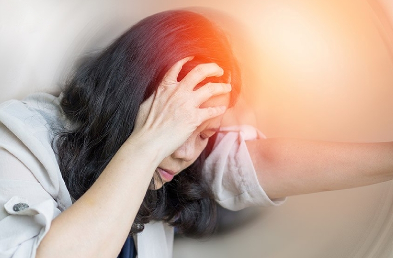 Việc tiếp xúc với môi trường bên ngoài sau khi ở trong điều hòa quá lâu có thể gây sốc nhiệt 