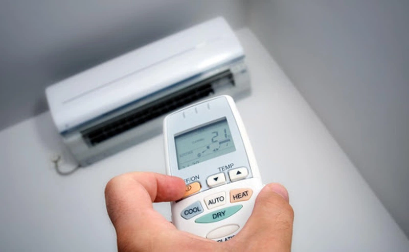 Điều chỉnh nhiệt độ điều hòa ở mức phù hợp với từng đối tượng 