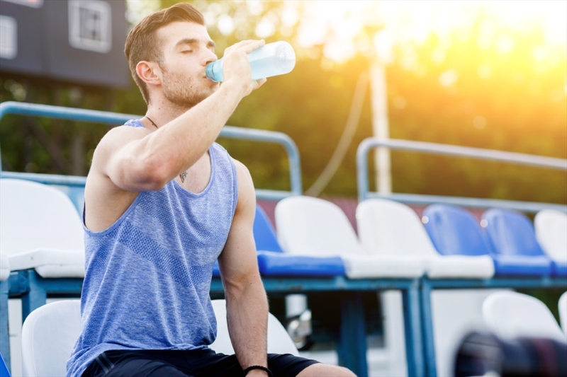 Hạn chế các hoạt động thể lực mạnh vào thời điểm nắng nóng cao điểm 