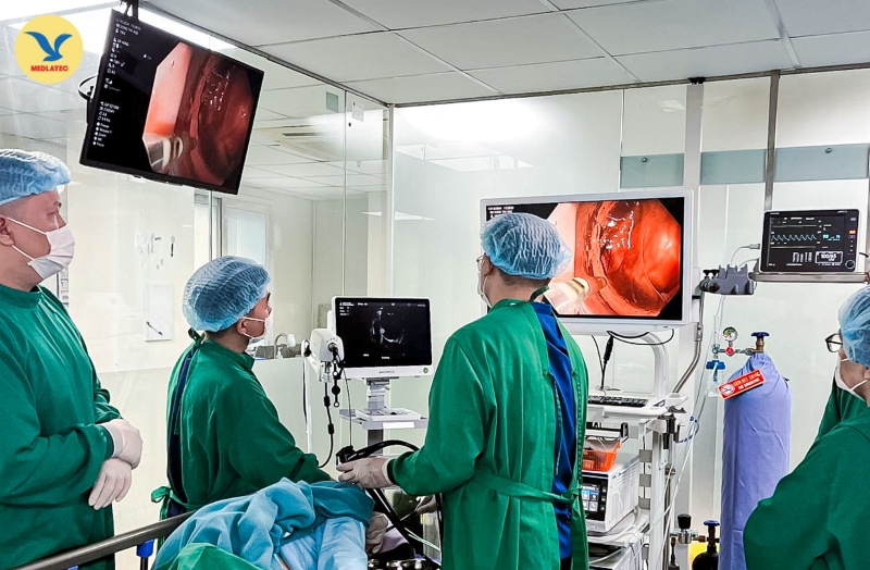 Trung tâm Tiêu hóa MEDLATEC làm chủ kỹ thuật nội soi siêu âm  