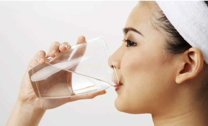 Bổ sung nước kịp thời khi xuất hiện các dấu hiệu mất nước 