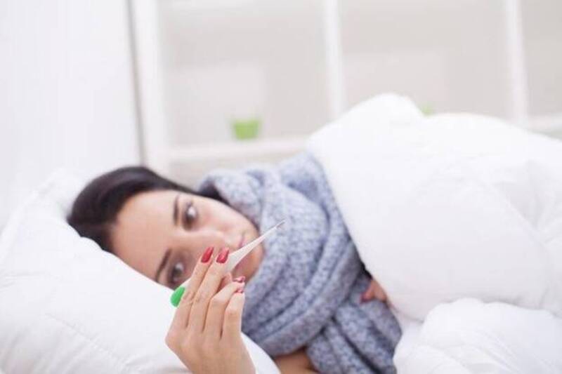 Người bệnh nhiễm vi khuẩn có thể bị sốt cao đột ngột