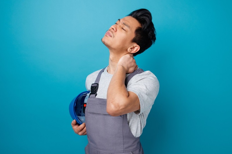 Viêm khớp cổ là tình trạng viêm và tổn thương xảy ra tại các khớp vùng cổ