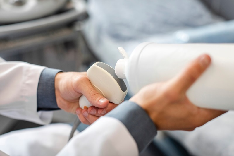 Siêu âm là phương tiện đơn giản, nhanh chóng và không xâm lấn để phát hiện tổn thương viêm gân gấp ngón cái