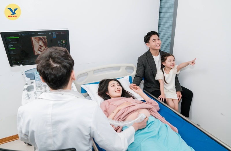 Mẹ bầu an tâm chăm sóc thai kỳ toàn diện, chuẩn quốc tế tại MEDLATEC 
