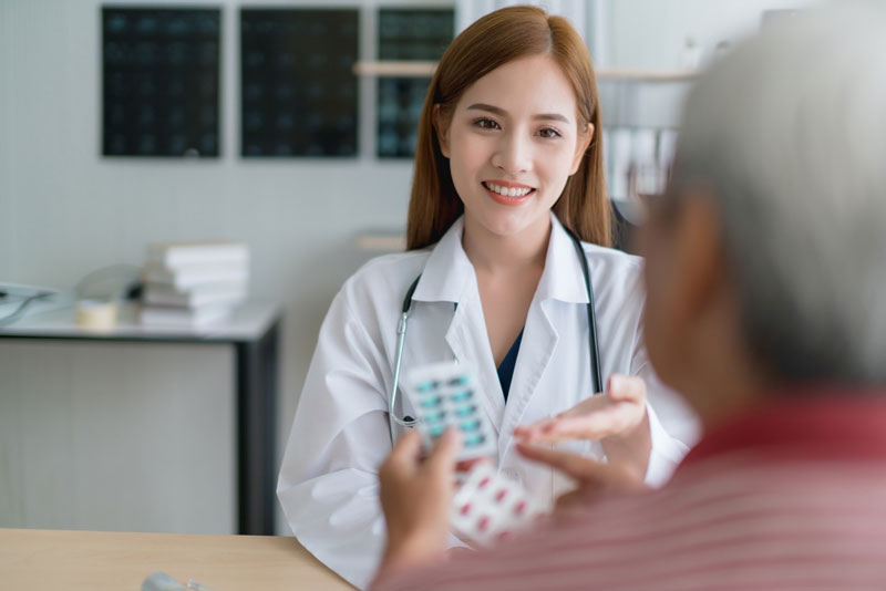 Trước khi sử dụng Bilastine, bạn nên đi khám sức khỏe để được bác sĩ tư vấn điều trị, dùng thuốc đúng cách 