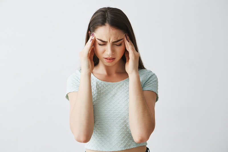 Trong quá trình sử dụng thuốc trị nấm, bạn đôi khi sẽ cảm thấy đau đầu