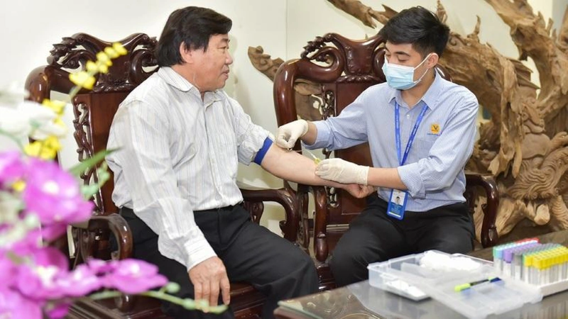 MEDLATEC đáp ứng dịch vụ xét nghiệm tại nhà thuận tiện cho bệnh nhân viêm gan B trong quá trình theo dõi bệnh 