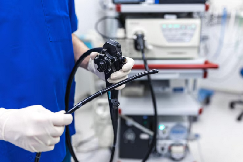 Mô phỏng quá trình đưa ống nội soi ERCP lấy sỏi ống mật chủ