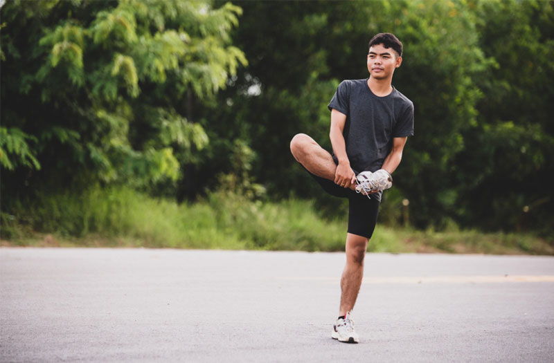 Khởi động nhẹ nhàng trước khi chạy bộ