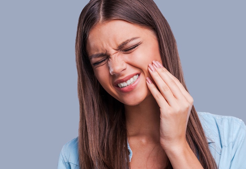 Vì sao răng số 8 dễ bị viêm nướu?
