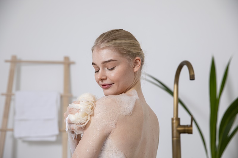 Tắm xong bị cảm lạnh có thể do thay đổi nhiệt độ đột ngột