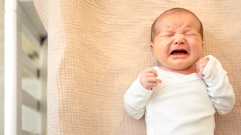 Trẻ sơ sinh khóc vì nhiều lý do khác nhau