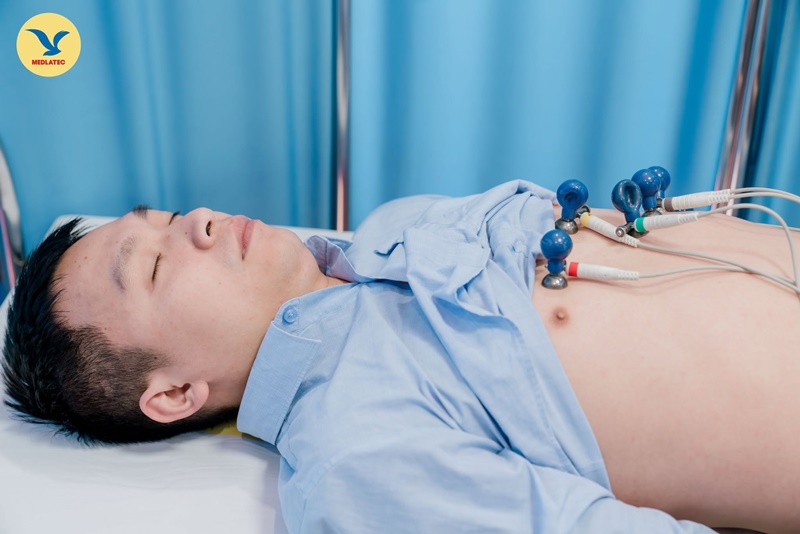Bệnh nhân nên đi khám nếu có triệu chứng bất thường