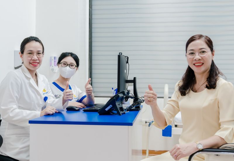 Chị em nên thăm khám với bác sĩ chuyên khoa khi gặp tình trạng rong kinh kéo dài