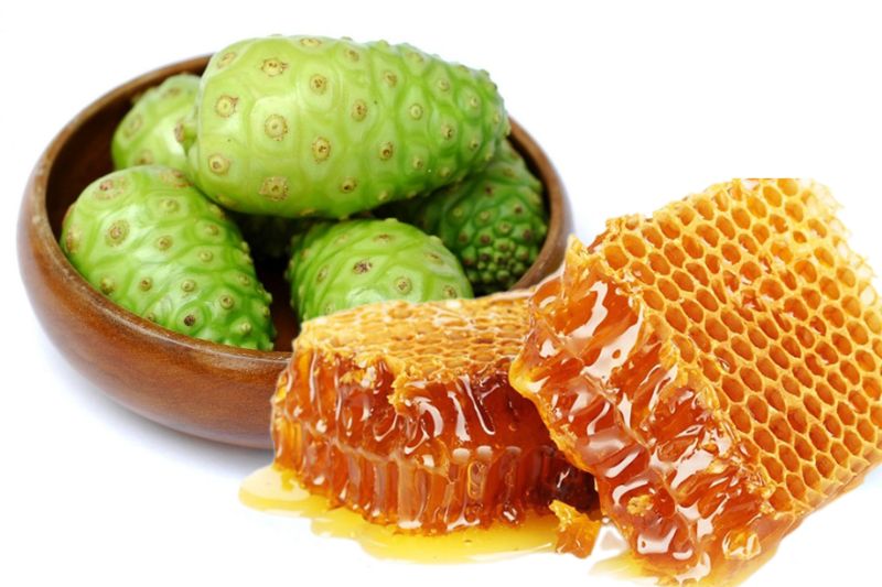 Trái nhàu ngâm mật ong giúp cải thiện tiêu hoá hiệu quả