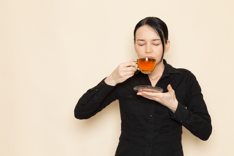 Nên uống mật ong trước bữa ăn 30 phút giúp làm giảm cảm giác thèm ăn