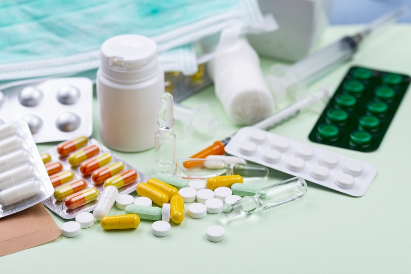 Các thuốc thuộc nhóm SSRI cho thấy hiệu quả trong điều trị rối loạn ám ảnh nghi thức.