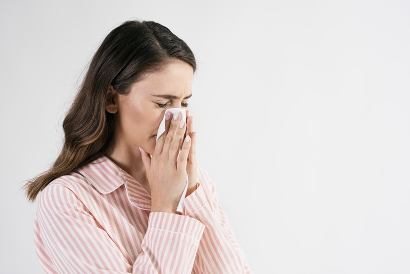 Cảm lạnh có thể xảy ra ở trẻ em và người lớn