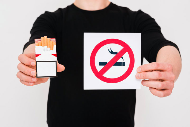 Cần tránh hút thuốc nhằm giảm tối đa nguy cơ đột biến tế bào