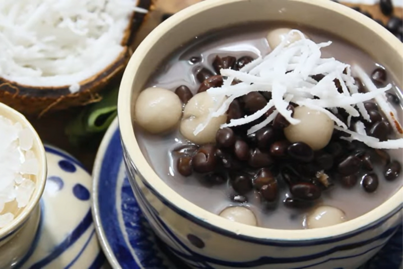 Bà bầu 3 tháng cần chú ý khi ăn chè có nước cốt dừa