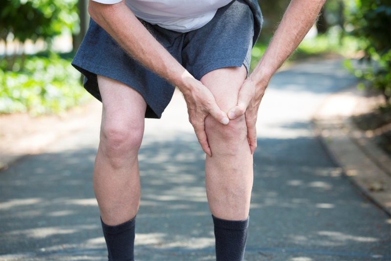 Người bị thoái hóa khớp nên sử dụng đai cho khớp gối