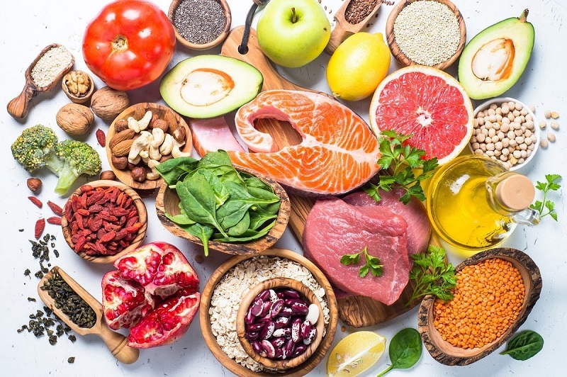 Dinh dưỡng lành mạnh, cân đối là nền tảng để duy trì sức khỏe xương khớp ổn định