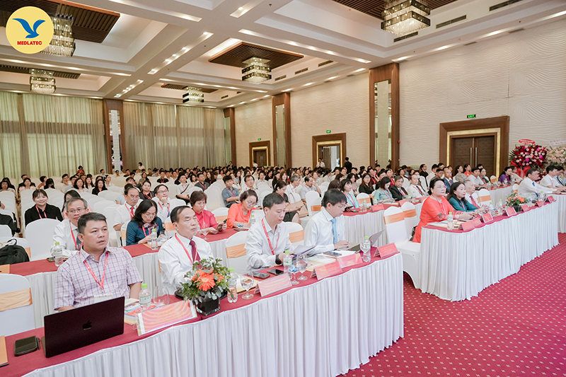 Hội nghị thu hút sự tham gia của hơn 500 chuyên gia, bác sĩ trên cả nước 