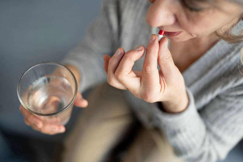 Mọi người không nên dùng Azithromycin trong thời gian dài 