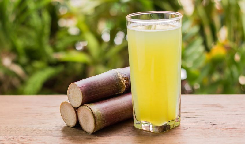 Nước mía là thức uống giúp cung cấp năng lượng nhanh chóng 