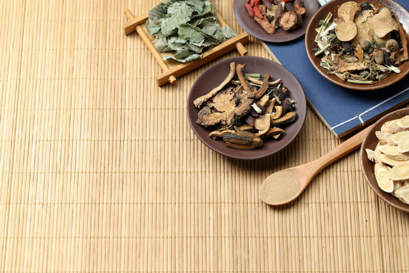 Nếu chưa được thầy thuốc tư vấn, bạn không nên sử dụng cây đương quy 