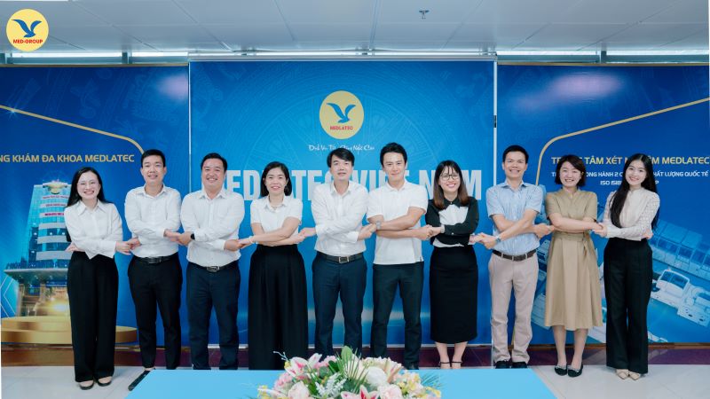 Hai đơn vị chụp ảnh lưu niệm cuối chương trình 