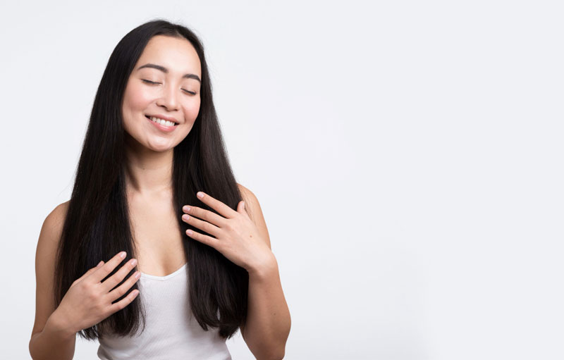 Biotin hỗ trợ tổng hợp keratin giúp mái tóc mềm mượt và chắc khỏe hơn