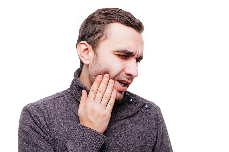 Đau khi thực hiện hoạt động miệng có thể là dấu hiệu viêm khớp thái dương hàm