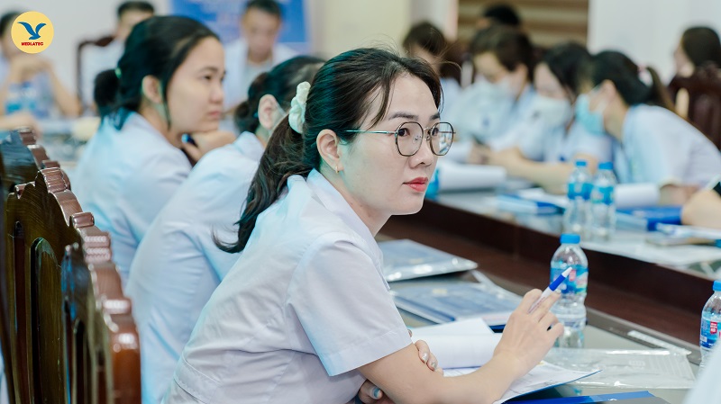 Hội nghị đã phản ánh đúng thực trạng bệnh và cập nhật các kỹ thuật xét nghiệm trong chẩn đoán bệnh ký sinh trùng hiện nay