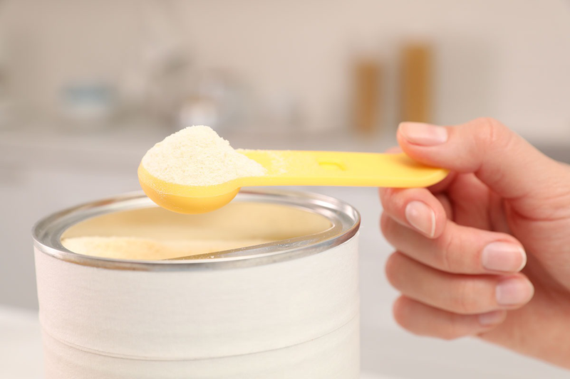 Cha mẹ nên lựa chọn sữa có thương hiệu uy tín, thành phần rõ ràng 