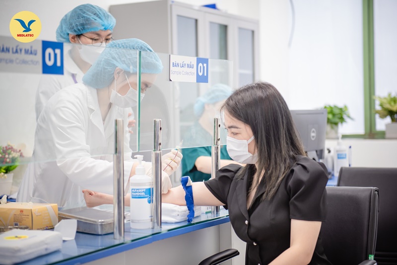 MEDLATEC là địa chỉ y tế cung cấp dịch vụ xét nghiệm sốt xuất huyết tận nơi và tại viện với mức phí hợp lý