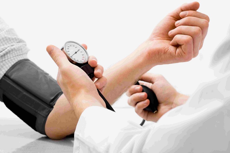 Đo huyết áp có thể phát hiện sớm và phòng ngừa biến chứng nguy hiểm của bệnh tăng huyết áp