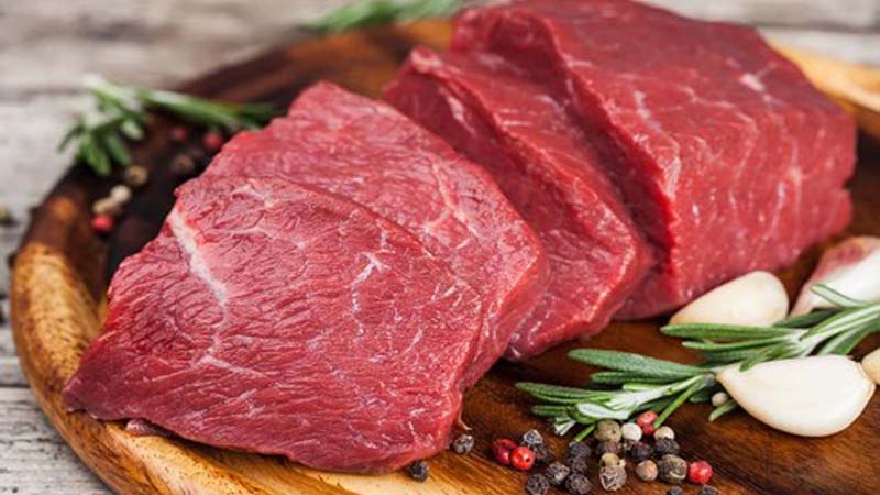 Người bị bệnh gút cần hạn chế tuyệt đối thịt đỏ và nội tạng động vật 