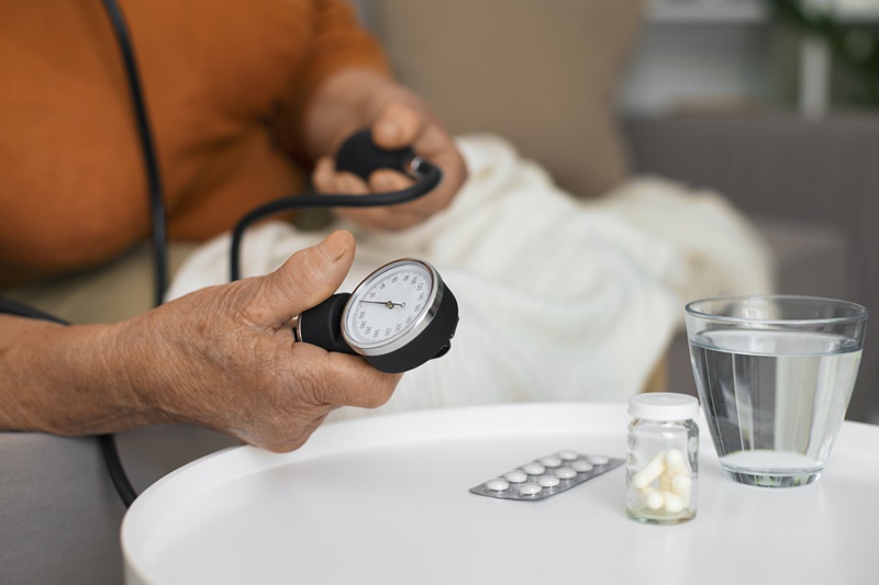 Bạn nên dừng uống cà phê nếu huyết áp tăng đột ngột sau uống