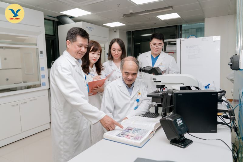 Trung tâm Giải phẫu bệnh MEDLATEC quy tụ đội ngũ chuyên gia, bác sĩ đầu ngành 