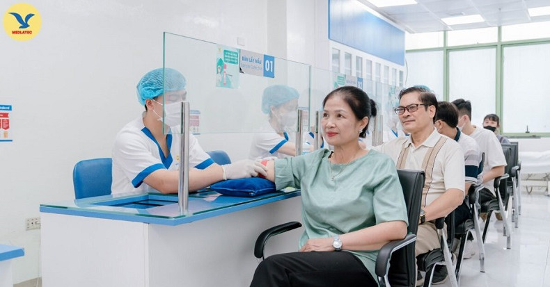 Chuyên gia y tế khuyến cáo người trên 40 tuổi nên thực hiện xét nghiệm SPOT-MAS 10