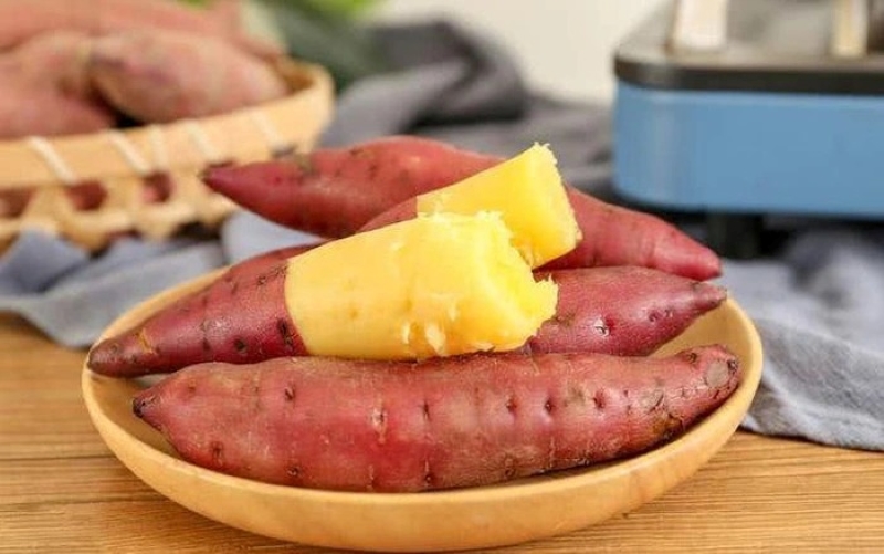 Khẩu phần và cách chế biến là những yếu tố gây ra tình trạng xì hơi sau khi ăn khoai lang 