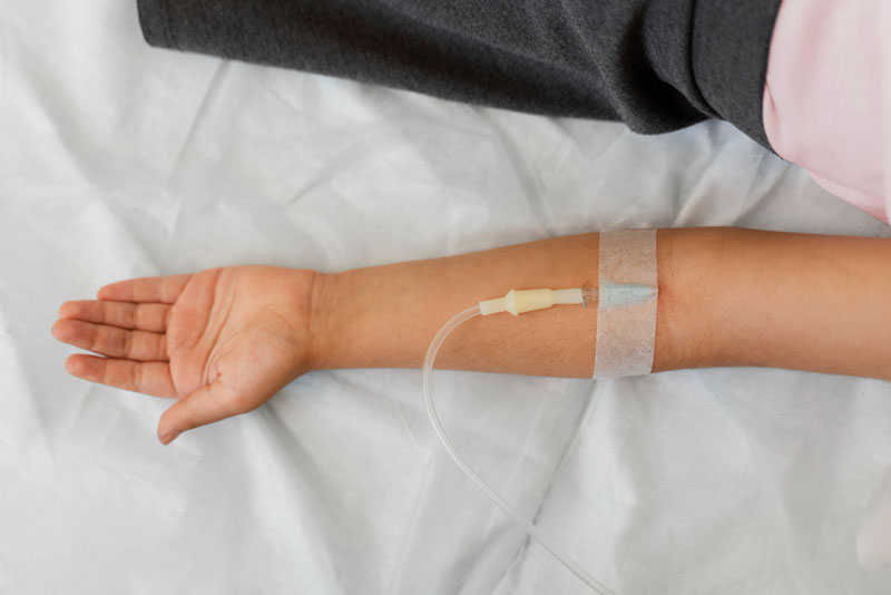 Mọi người không nên tự ý truyền Dextrose tại nhà