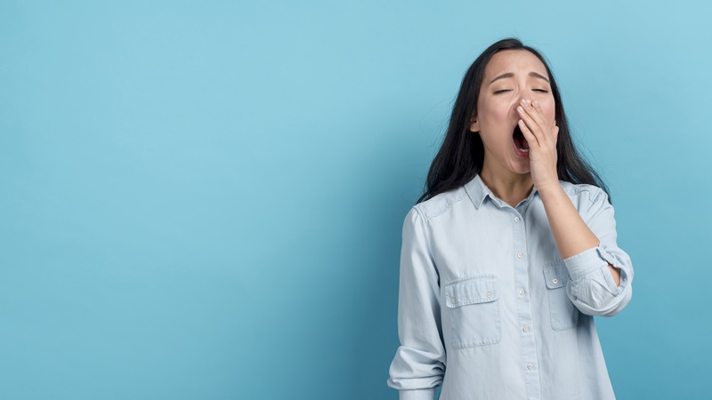 Ngáp to có thể gây sái quai hàm và khiến bạn bị đau quai hàm 