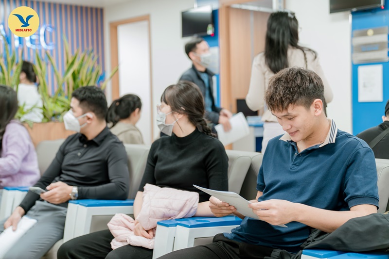 Bạn nên đi khám nếu có biểu hiện bất thường vùng đầu cổ