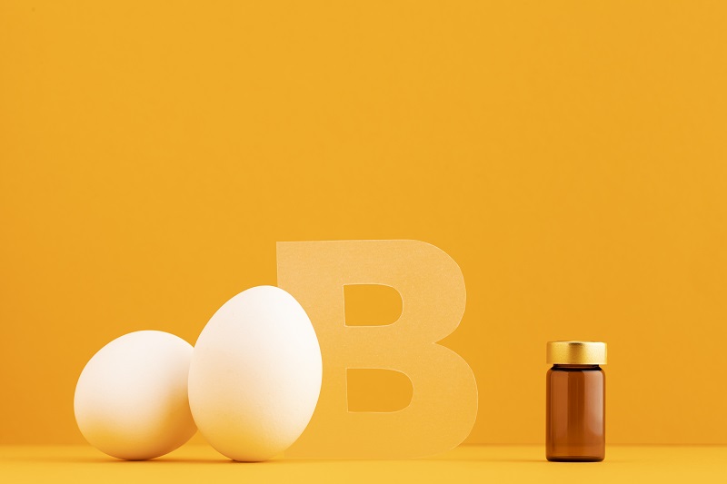 Thiếu vitamin nhóm B có thể là nguyên nhân tê tay trái